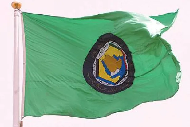 علم الأمانة العامة لدول مجلس التعاون الخليجي (الشرق الأوسط)
