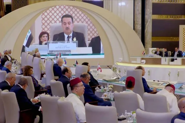 السوداني ملقياً كلمته (صفحة مكتب رئيس مجلس الوزراء في فيسبوك)