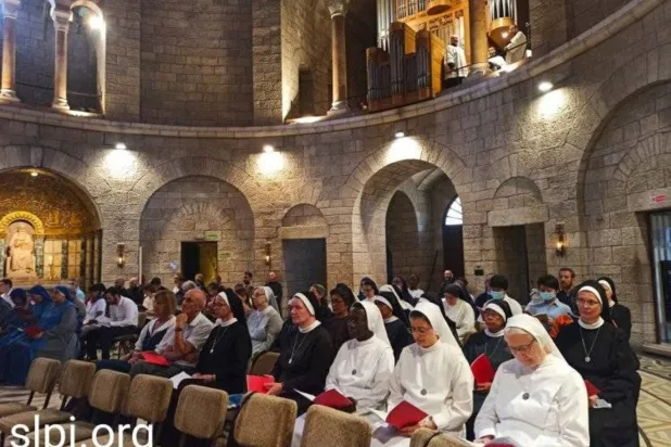 القدس میں عیسائیوں کی پینٹی کوسٹل دعاؤں کے دوران اسرائیلی آباد کاروں کے حملے