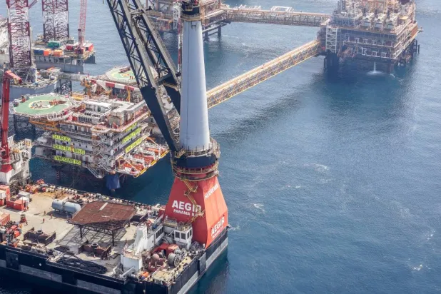 حقل بحري للغاز يحتوي على سفينة إسالة تابع لشركة «قطر للطاقة» (من موقع شركة قطر للطاقة)