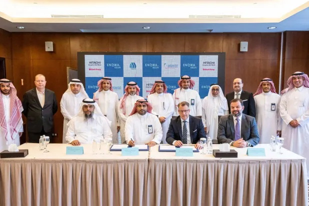 سعودی اور جاپانی وفود نیوم میں ٹرانسمیشن سسٹم کے معاہدے پر دستخط کر رہے ہیں (الشرق الاوسط)
