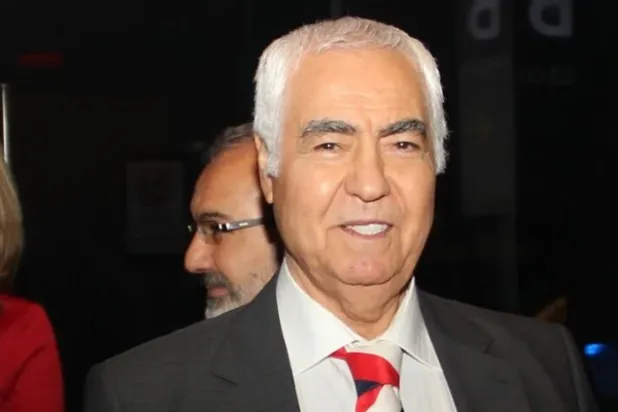 Sanatçı Nuri Sesigüzel hayatını kaybetti