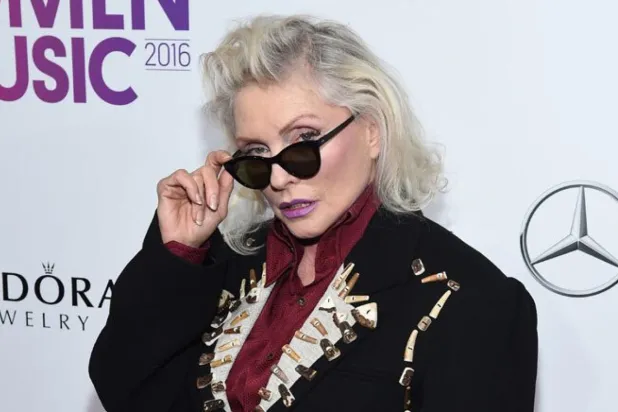 Debbie Harry, Blondie'yi 1974'te New York'ta kurdu (AFP)