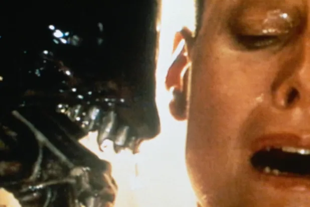 Ürkütücü hikaye, Alien serisinin katı kuralını yerle bir etti