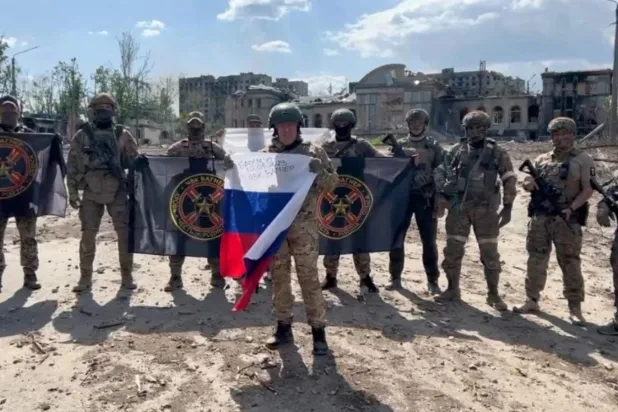 Wagner lideri Yevgeni Prigojin Rusya'da silahlı isyan başlatarak Savunma Bakanı Şoygu ve Genelkurmay Başkanı Gerasimov'un istifalarını istemişti (AFP)