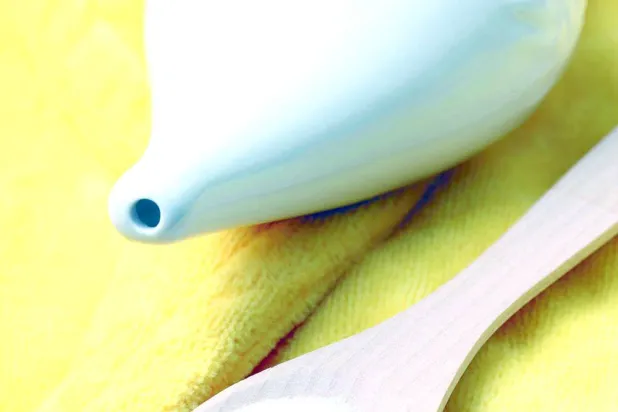 محلول ملحي لتخفيف مشكلات الأنف