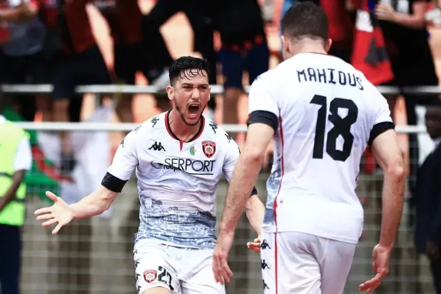 الفريق الجزائري يأمل في الحفاظ على اللقب عربياً