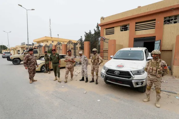 Ulusal Birlik Hükümeti güçleri Zaviye kentinin mahallelerinde güvenlik önlemlerini artırıyor (AFP)