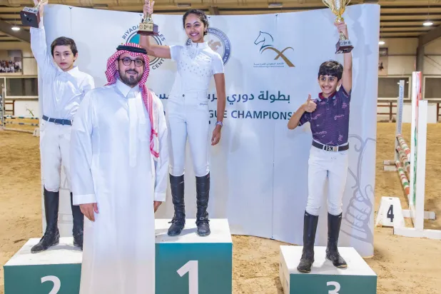 منح الدوري الفرصة لعدد كبير من الفرسان والفارسات بالمشاركة وخوض تحد كبير (الشرق الأوسط)