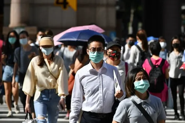 الاستعداد لموجات جديدة «محتملة» من كورونا بعلاجات جديدة (شاترستوك)