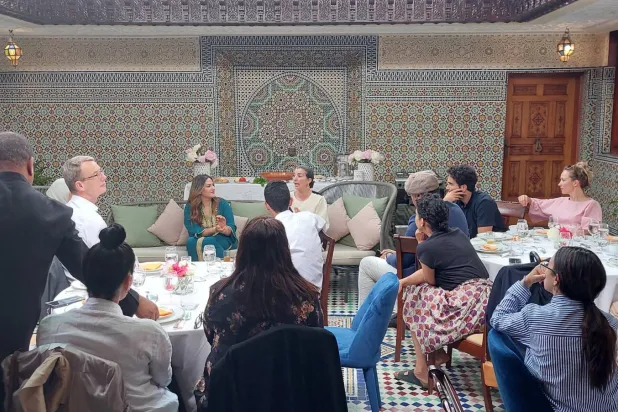 الكسكس المغربي في «احتفالية» بمنزل السفير الهولندي في الرباط