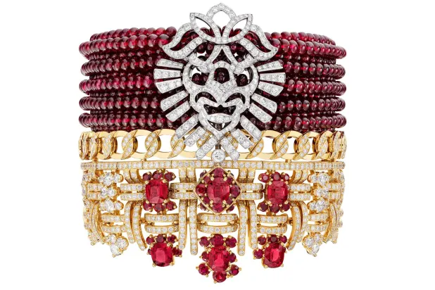 سوار Tweed Royal من الذهب الأصفر والذهب الأبيض والماس والياقوت، وهو قطعة قابلة للتحويل (شانيل)