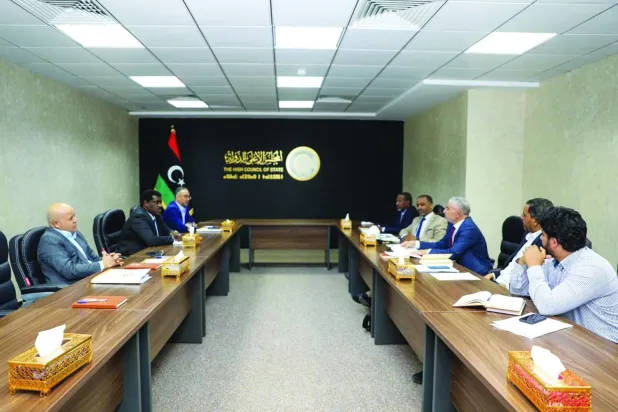 Seçim Yasalarını Belirleme (6+6) Komitesinin daha önce yaptığı toplantıdan bir kare (DYK)