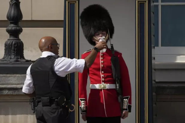 بريطانيا شهدت موجة حر قياسية في 2022 (أ.ب)