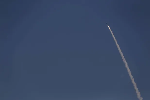 صاروخ «آرو3»... (رويترز)