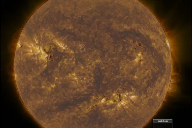 الإكليل الشمسي تفوق حرارته سطح الشمس نفسها (ناسا)