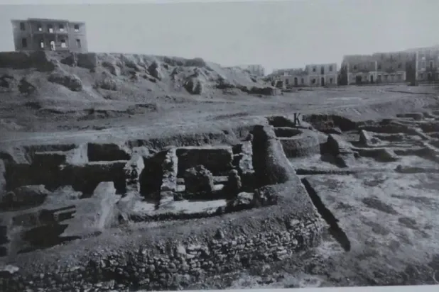 موقع حفائر في السويس عام 1930 (وزارة السياحة والآثار المصرية)