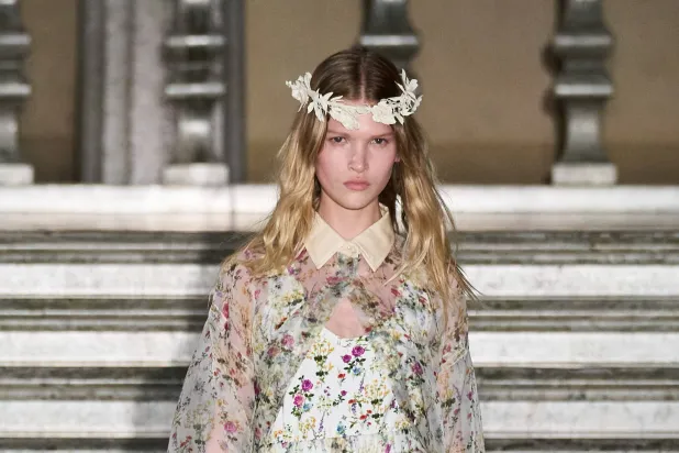 من رحم الأساطير استوحت الدار الكثير من الإطلالات (ماكسمارا)