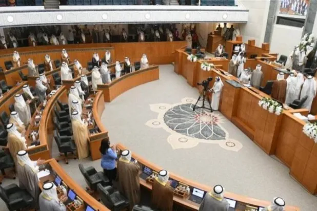 6 جون کو ہونے والے پارلیمانی انتخابات کے 12 روز بعد حکومت کی تشکیل ہوئی ہے