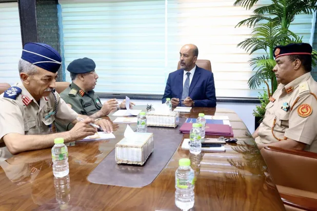 الكوني يبحث مع قيادات عسكرية عمليات تأمين الحدود (المجلس الرئاسي الليبي)