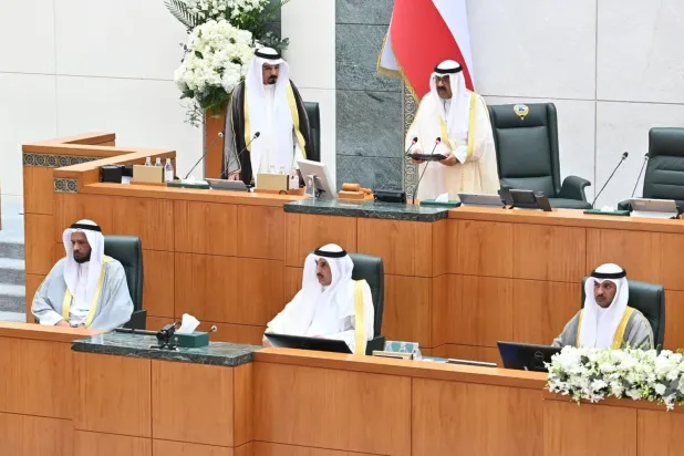 Kuveyt’te Merzuk el-Ganim, Ahmed el-Fahd ile mücadelesine devam ediyor