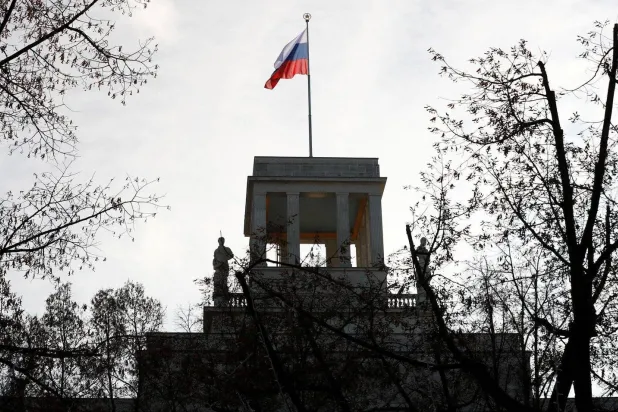 برلن میں روسی سفارت خانہ (آرکائیو - رائٹرز)