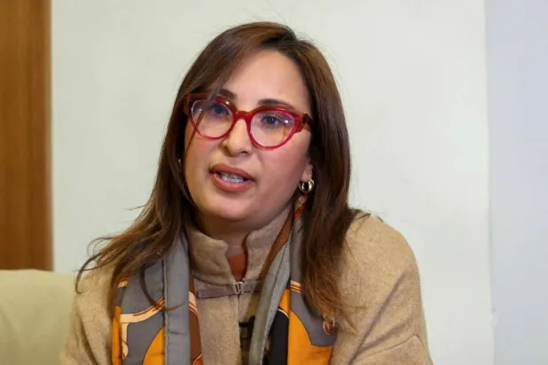 الناشطة التونسية شيماء عيسى في 24 يناير 2023 (رويترز)