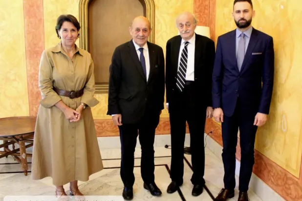 Le Drian, Lübnan turunu herhangi bir girişim olmadan sonlandırdı