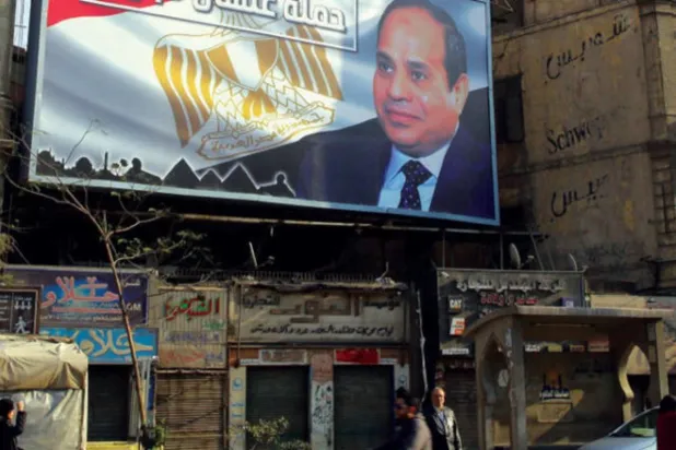 2018 seçimleri sırasında Kahire caddesinde Mısır Cumhurbaşkanı Sisi’nin afişi (EPA)
