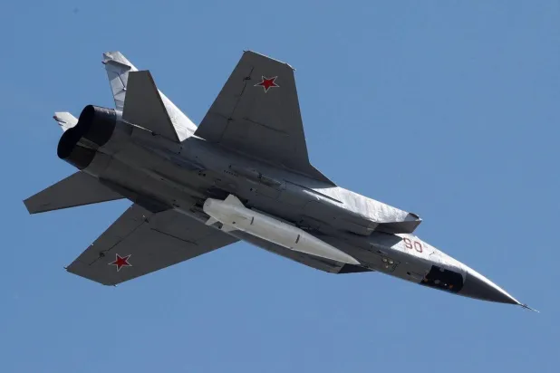 MiG-31 model Rus savaş uçağı (Reuters)