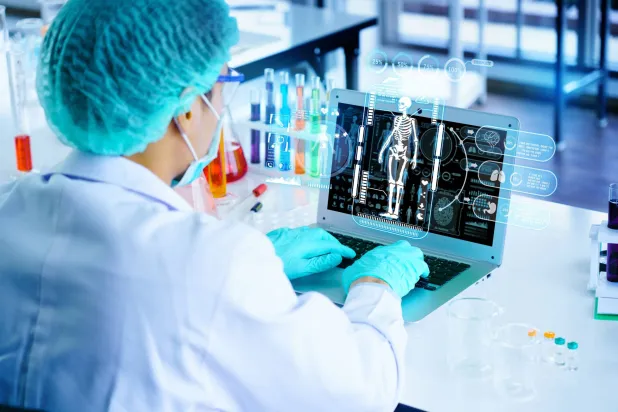 هل ستحل نظم الذكاء الاصطناعي محل الأطباء؟