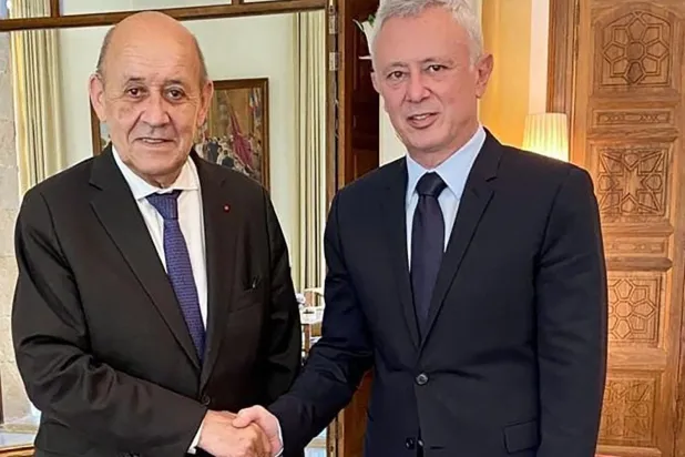 Fransa’nın Lübnan Özel Temsilcisi Le Drian, Lübnanlı siyasi liderlere yaptığı son gezi kapsamında eski Bakan Süleyman Franciyye ile görüştü. (Fransa Beyrut Büyükelçiliği)