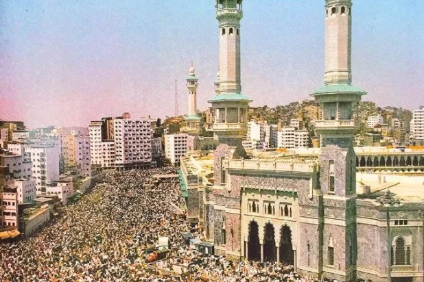 صورة تظهر العمران السعودي للتوسعة الأولى وذلك عام 1976