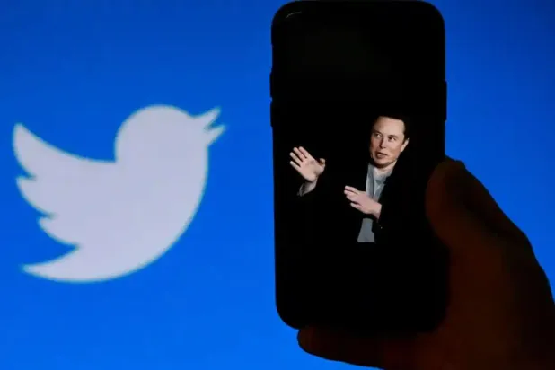 Elon Musk, Twitter'ı Ekim 2022'de 44 milyar dolar karşılığında satın almıştı (AFP)