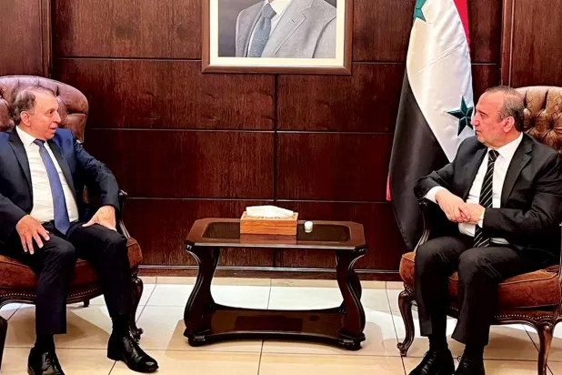 Lübnan Yerinden Edilmiş Kişiler Bakanı Issam Şerafeddin Şam’da Yerel Yönetim ve Çevre Bakanı Hüseyin Mahluf ile görüştü (Şarku’l Avsat)