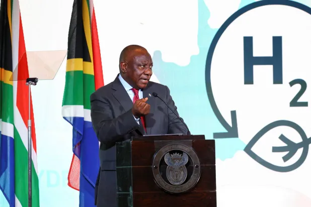 رئيس جنوب أفريقيا يتحدث خلال مؤتمر في الكاب 29 نوفمبر 2022 (رويترز)