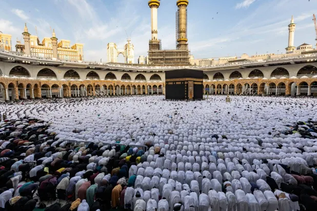 الدولة السعودية عملت على رعاية المسجد الحرام والاهتمام بالتطوير العمراني والمشاريع العملاقة بهوية إسلامية (واس)