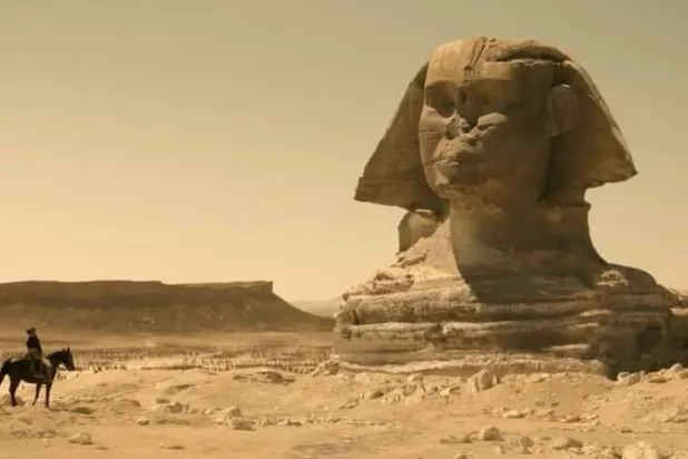 ابوالهول در یکی از سکانس های فیلم (کمپانی تولید کننده)