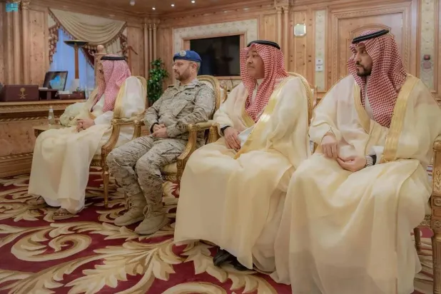 سعودی وزیر دفاع نے مملکت میں فرانس کے سفیر سے ملاقات کی