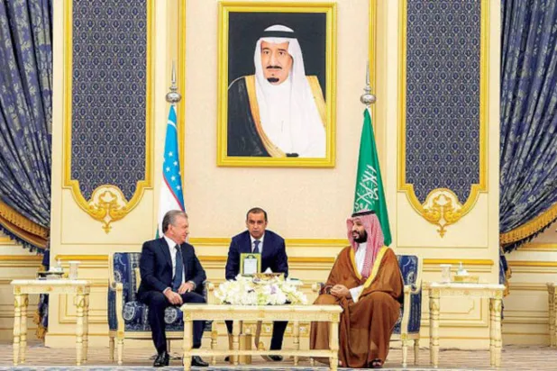 ولي العهد السعودي والرئيس الأوزبكي خلال المباحثات الرسمية في جدة أغسطس 2022 (واس)