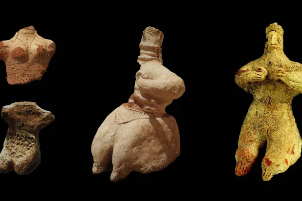 تماثيل فخارية أنثوية من ثاج محفوظة في المتحف الوطني السعودي بالرياض