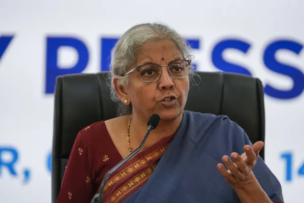 نيرمالا سيتارامن وزيرة المالية الهندية (أ.ب)