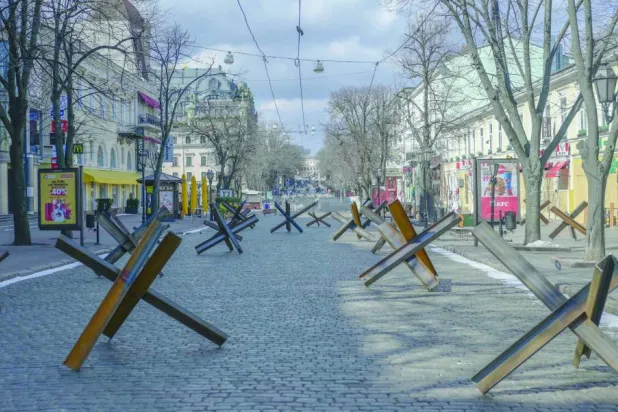 أدرجت اليونيسكو المركز التاريخي لمدينة أوديسا الأوكرانية على قائمة مواقع التراث العالمي المهددة بالخطر حيث تتعرض لقصف صاروخ روسي (أ.ف.ب)