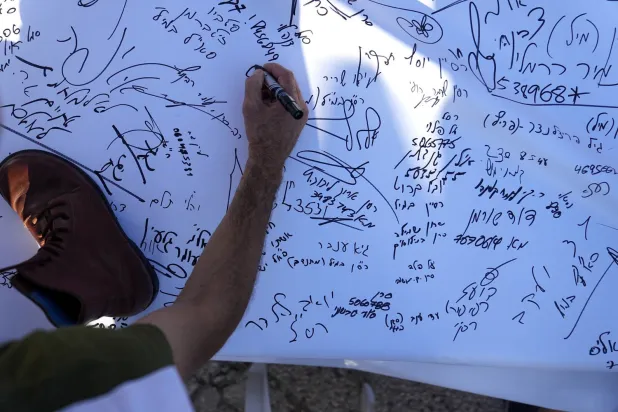 Netanyahu’nun müttefikleri, iç savaşı önleyecek bir çözüm bulması çağrısı yaptı