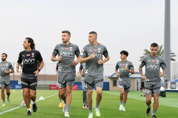 من تدريبات الهلال الأخيرة استعداداً لبطولة كأس الملك سلمان (نادي الهلال)