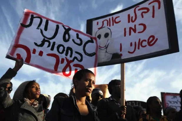 صورة أرشيفية لمظاهرة لليهود الإثيوبيين (رويترز)