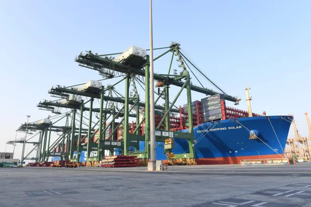 تواصل الأنشطة غير النفطية قيادة الاقتصاد السعودي (الشرق الأوسط)