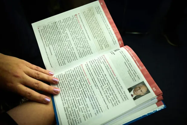 17 yaşındaki lise öğrencilerine okutulacak kitapta, Rusya'nın 2014'te Kırım'ı ilhak etmesi de "barışın korunması için zorunlu bir adım" diye nitelendi (AFP)