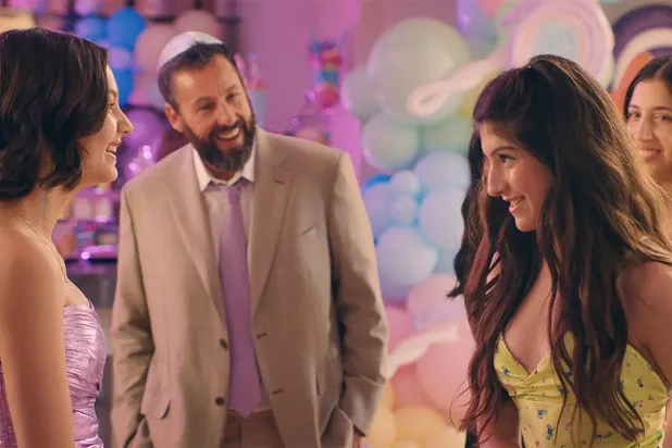 Filmin yönetmenliğini, romantik komedi Crush'la tanınan Sammi Cohen üstleniyor (Netflix)