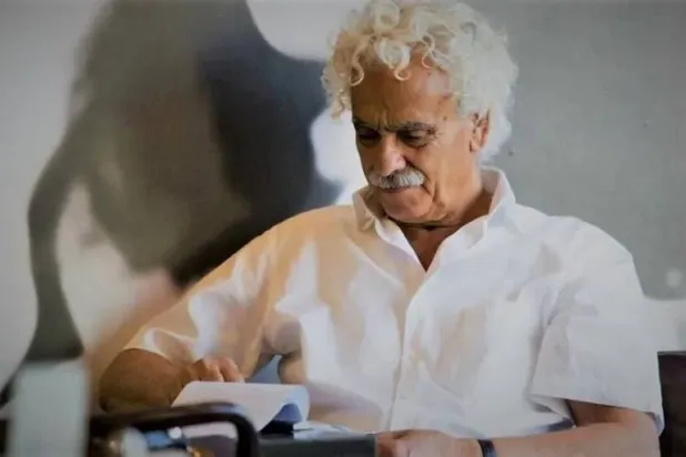 الشاعر الراحل زكريا محمد (إكس)